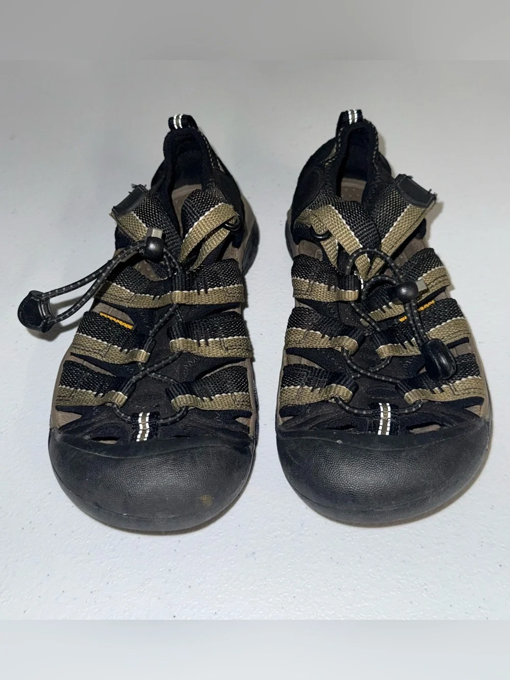 KEEN Newport H2 Kid sandals size 2
